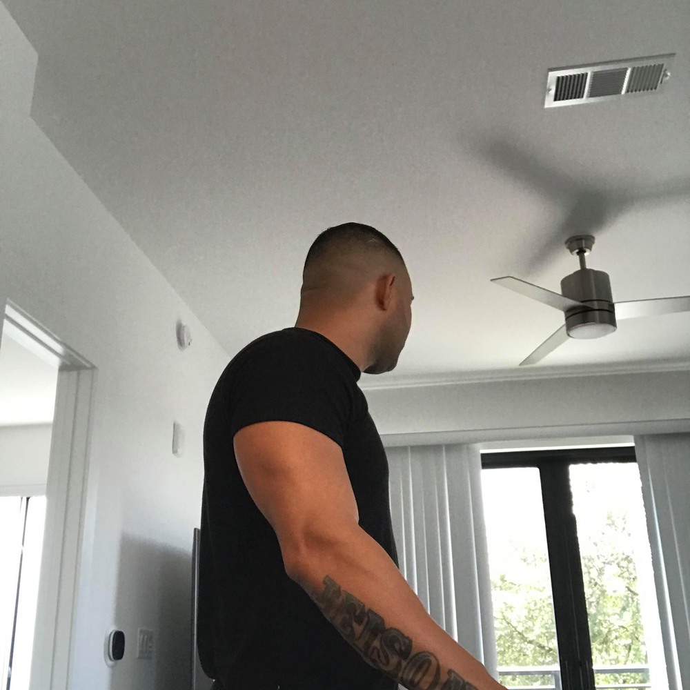 Meet your Posher, Jeison